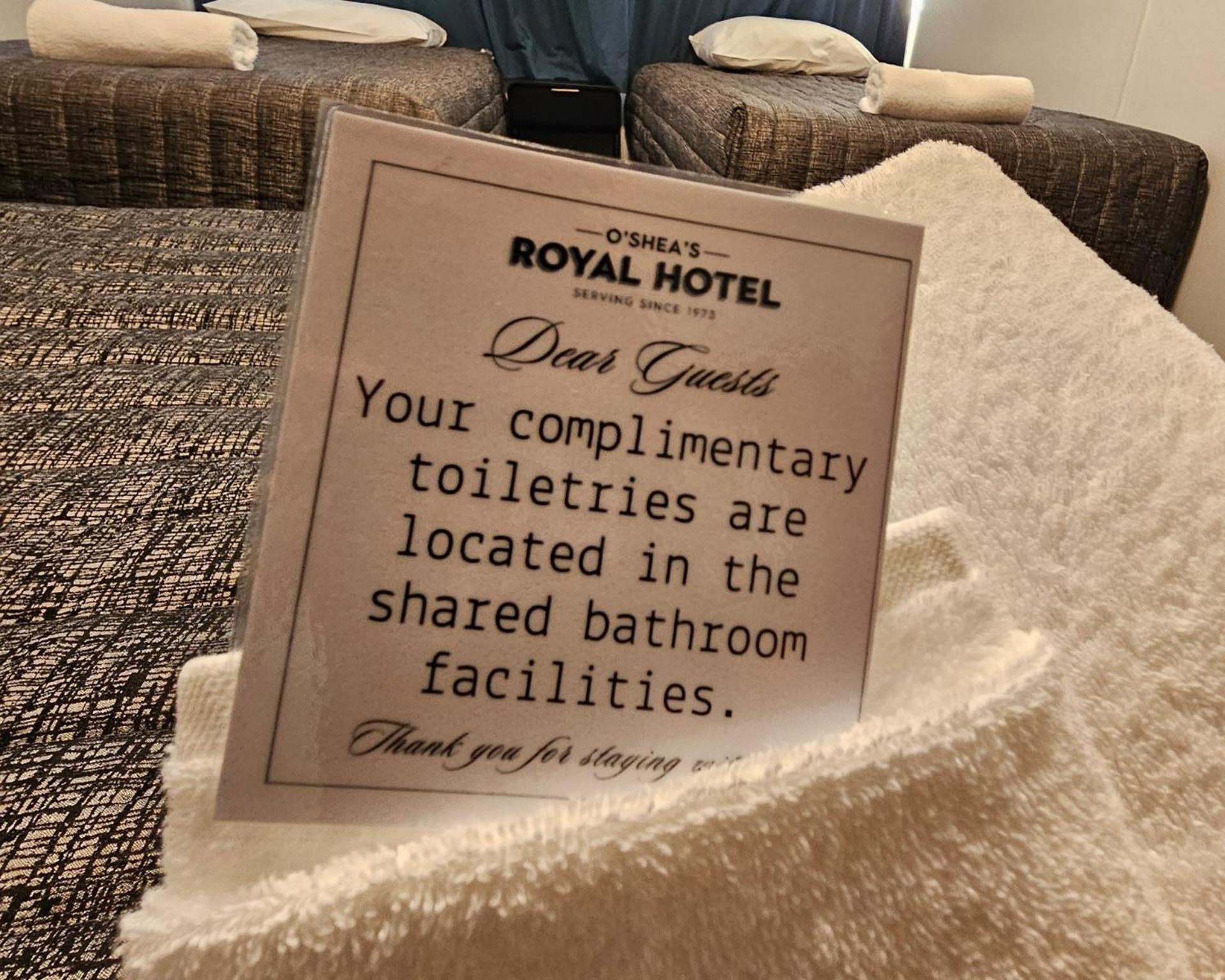 O'Shea'S Royal Hotel Гундивинди Экстерьер фото